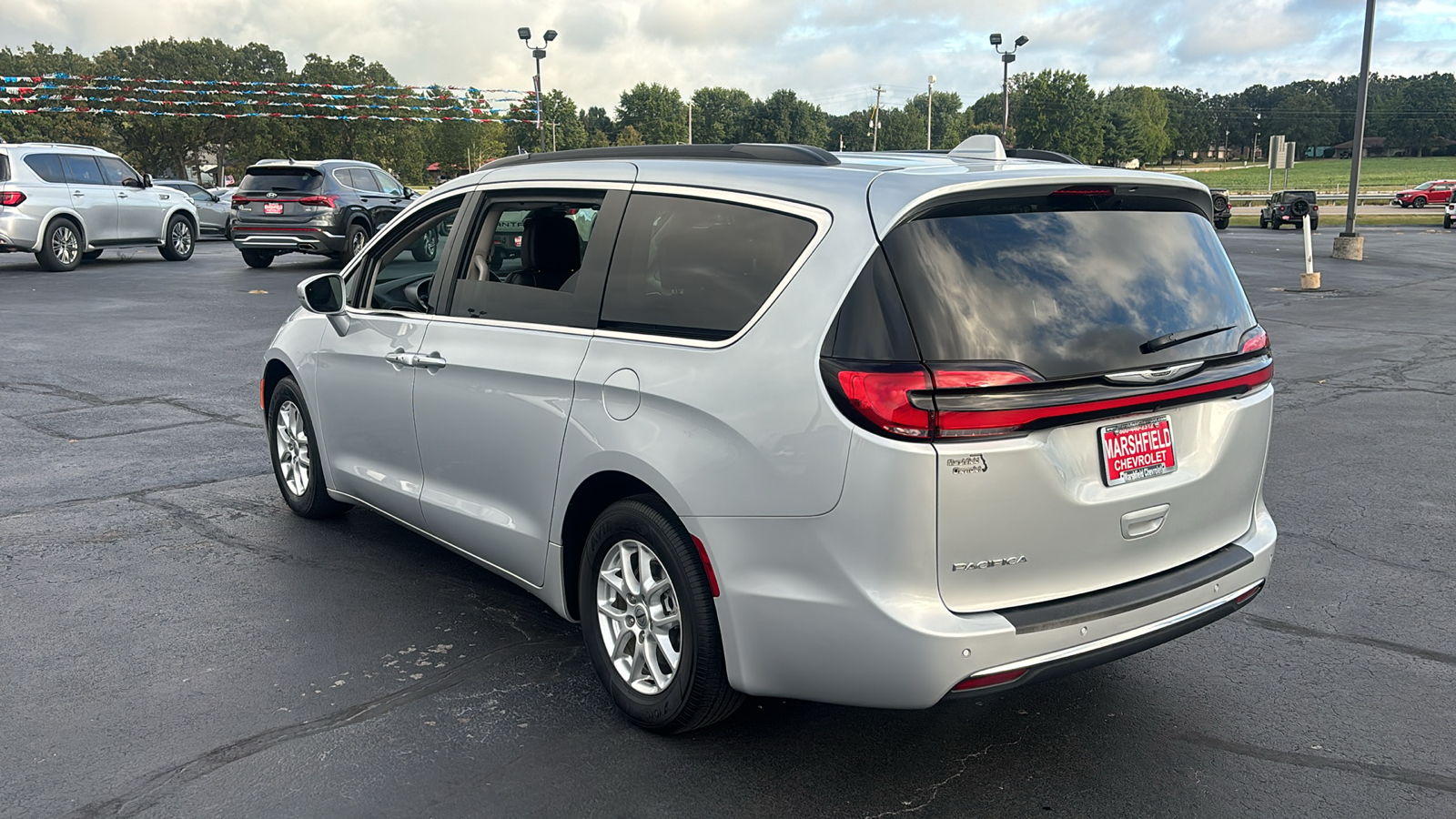 2022 Chrysler Pacifica Touring L 5