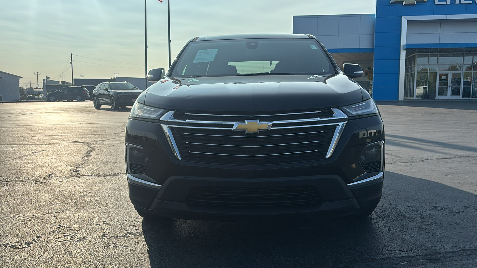 2023 Chevrolet Traverse LT 2