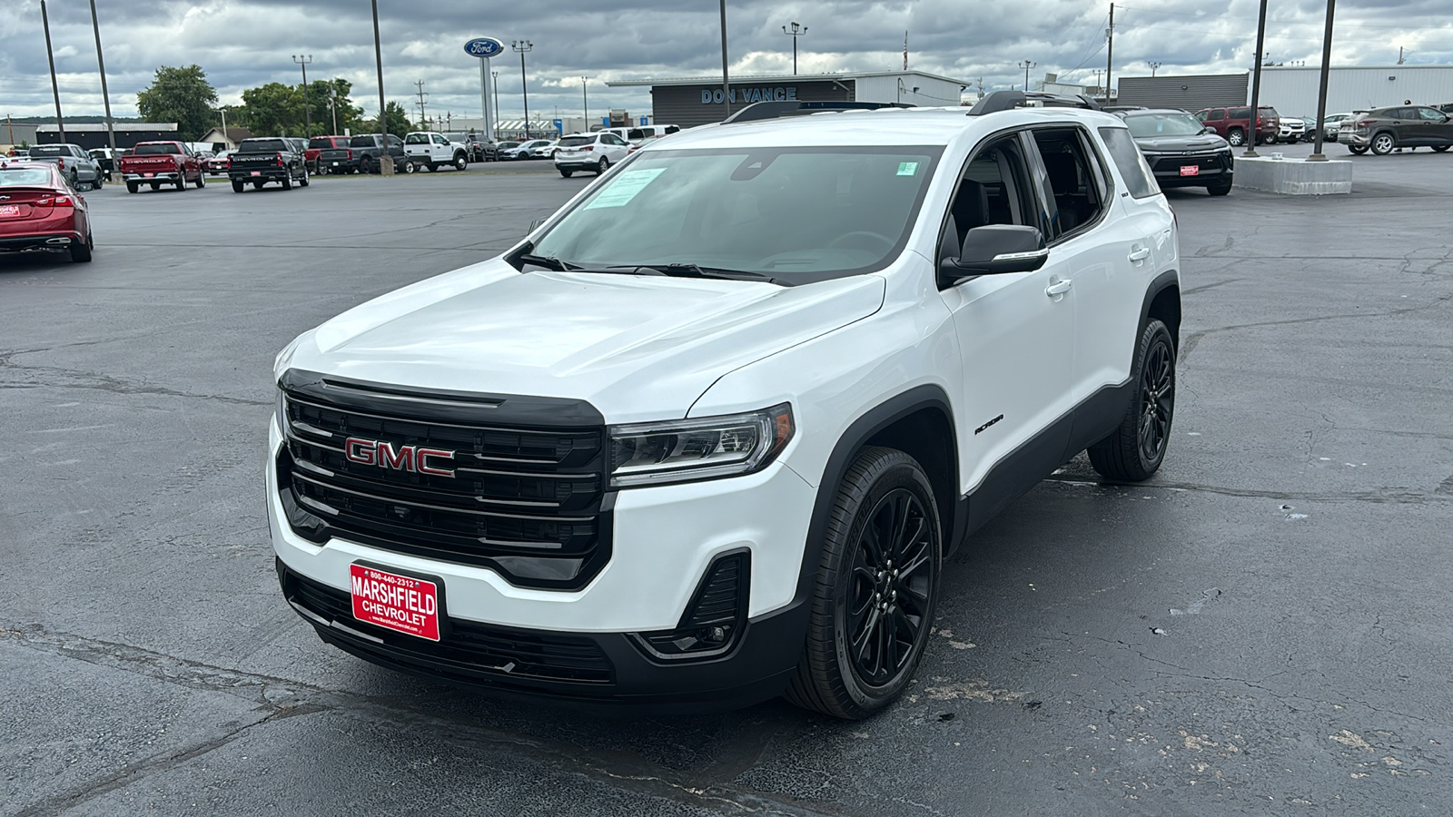 2023 GMC Acadia SLT 3