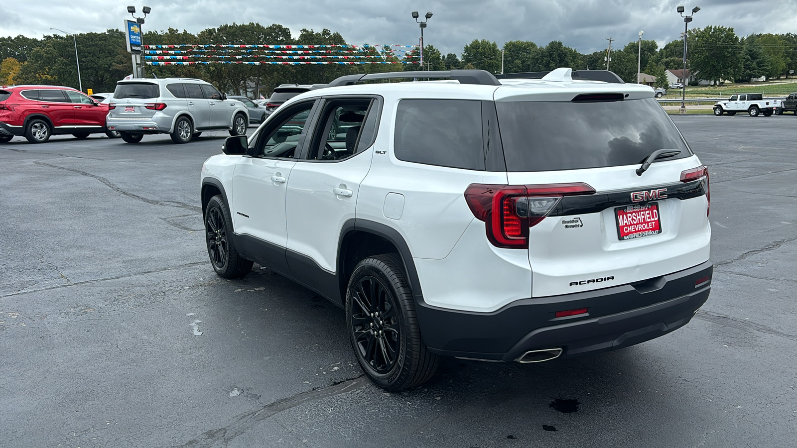 2023 GMC Acadia SLT 5