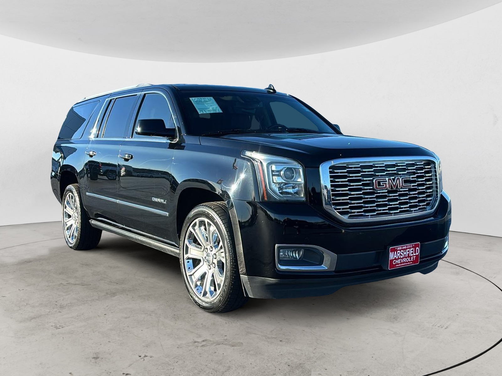 2018 GMC Yukon XL Denali 1