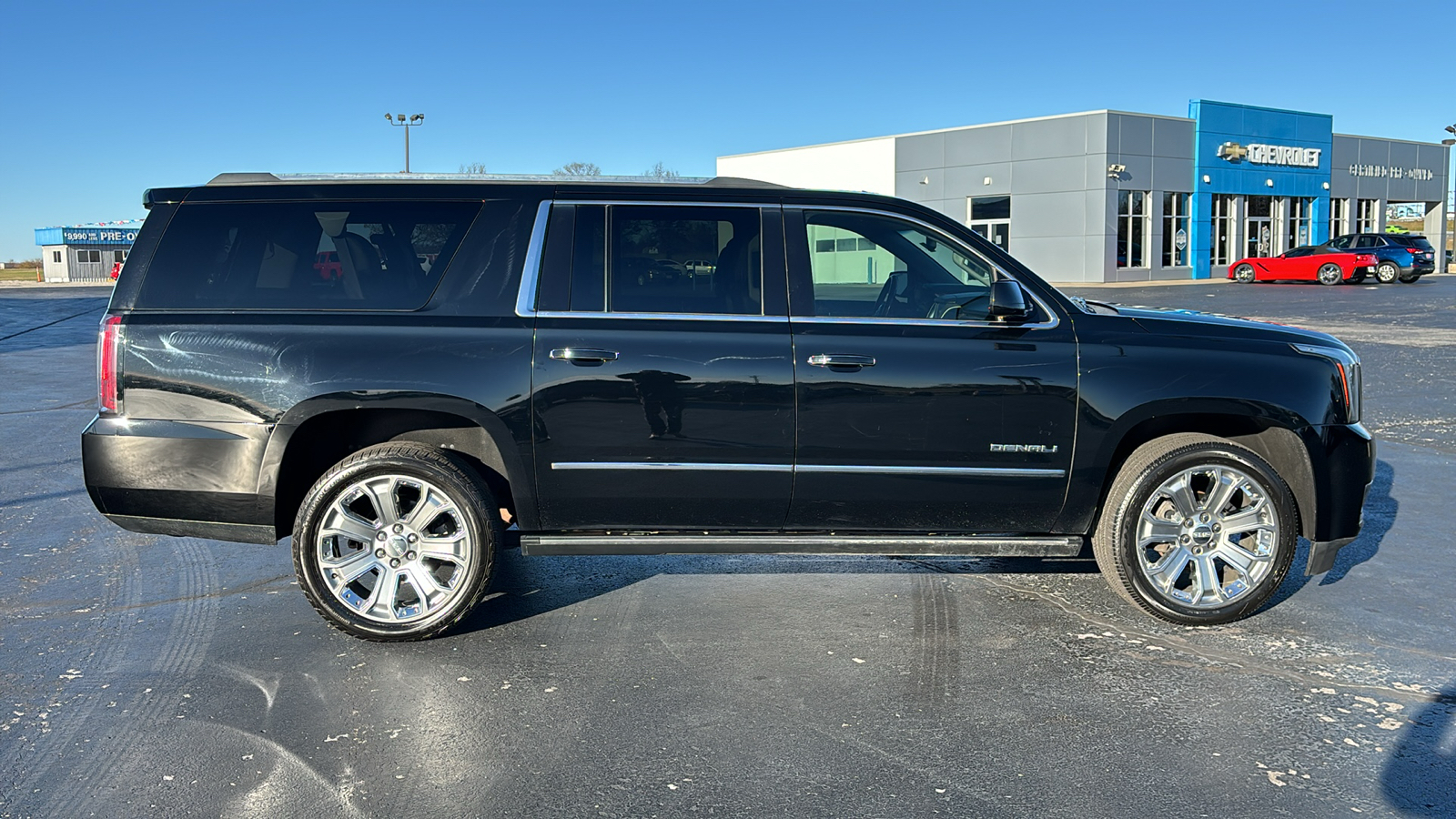 2018 GMC Yukon XL Denali 8