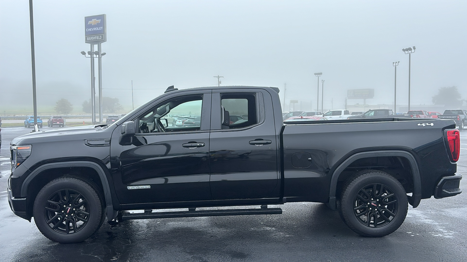 2023 GMC Sierra 1500 Elevation 4