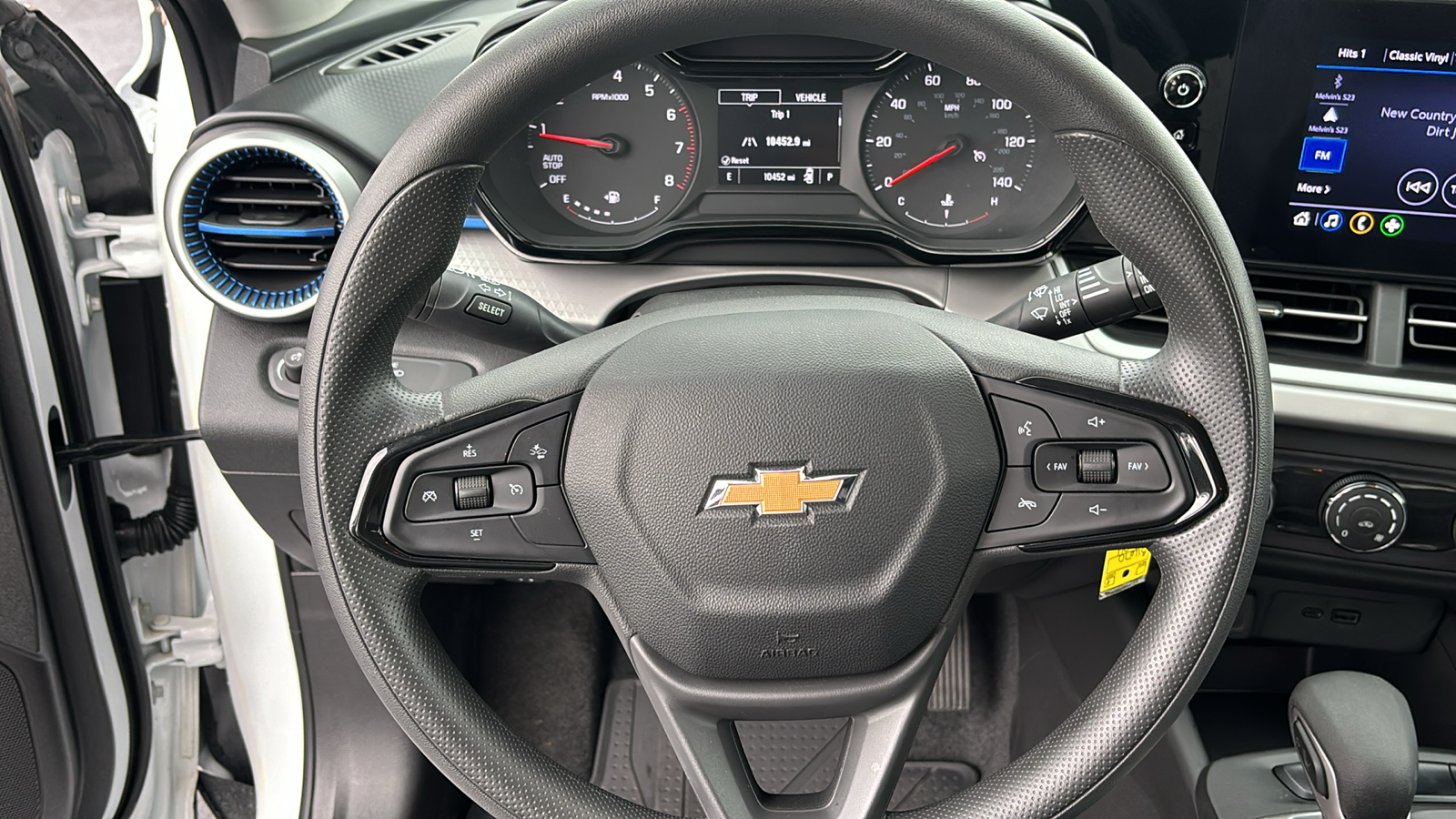 2024 Chevrolet Trax LS 12