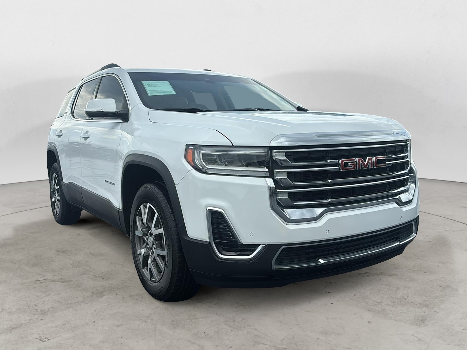 2023 GMC Acadia SLE 1