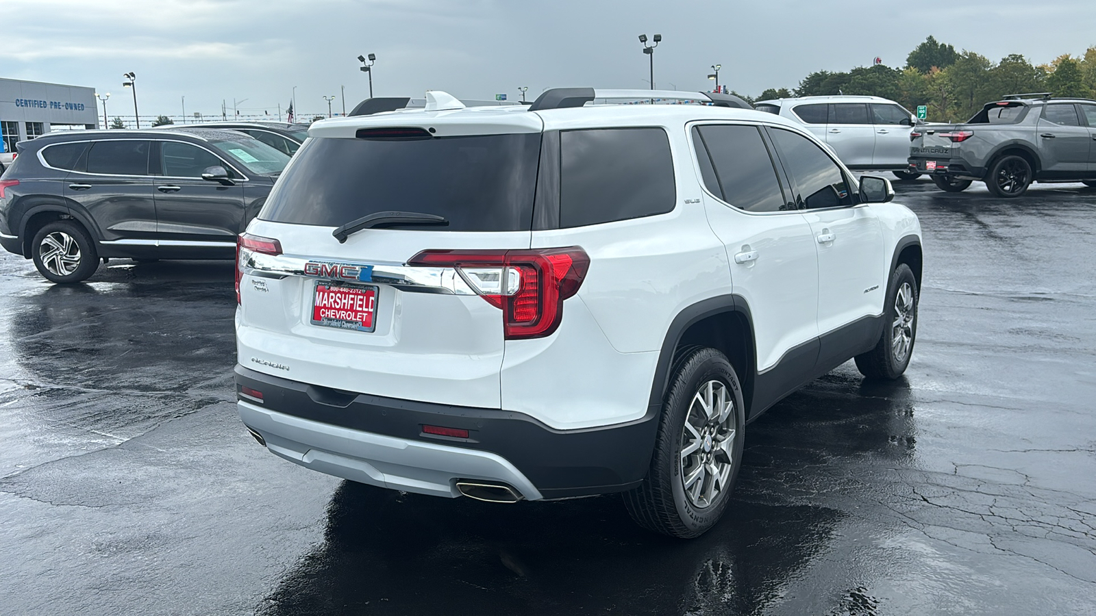 2023 GMC Acadia SLE 7