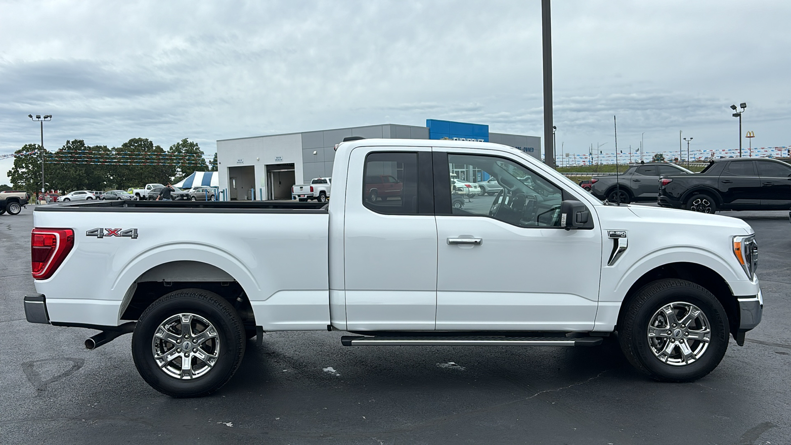 2022 Ford F-150 XLT 8