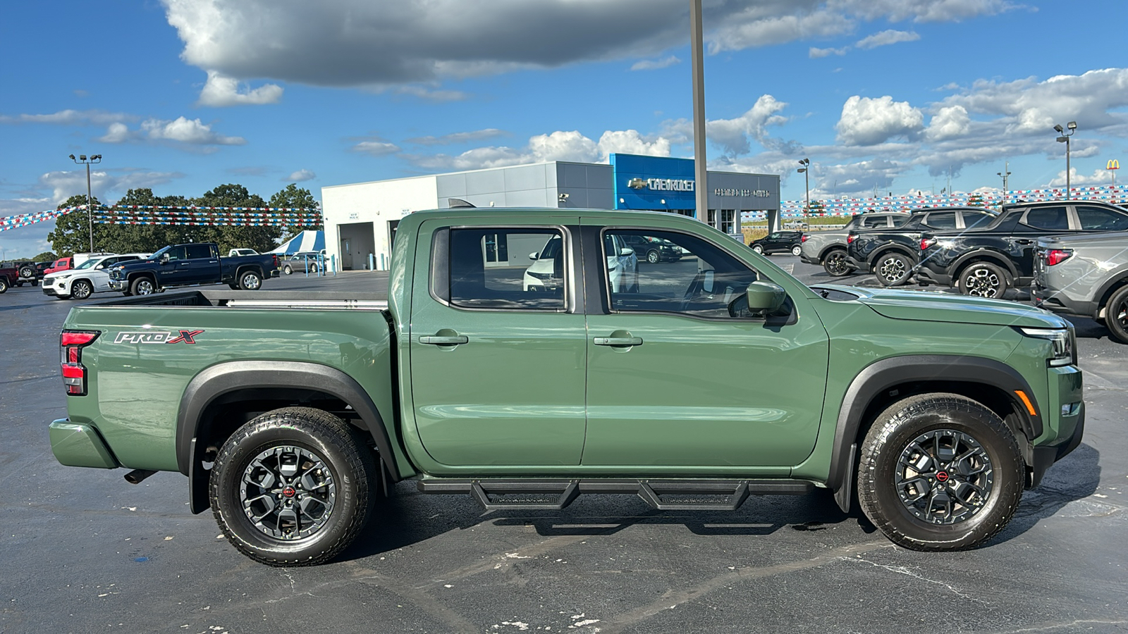 2023 Nissan Frontier PRO-X 8