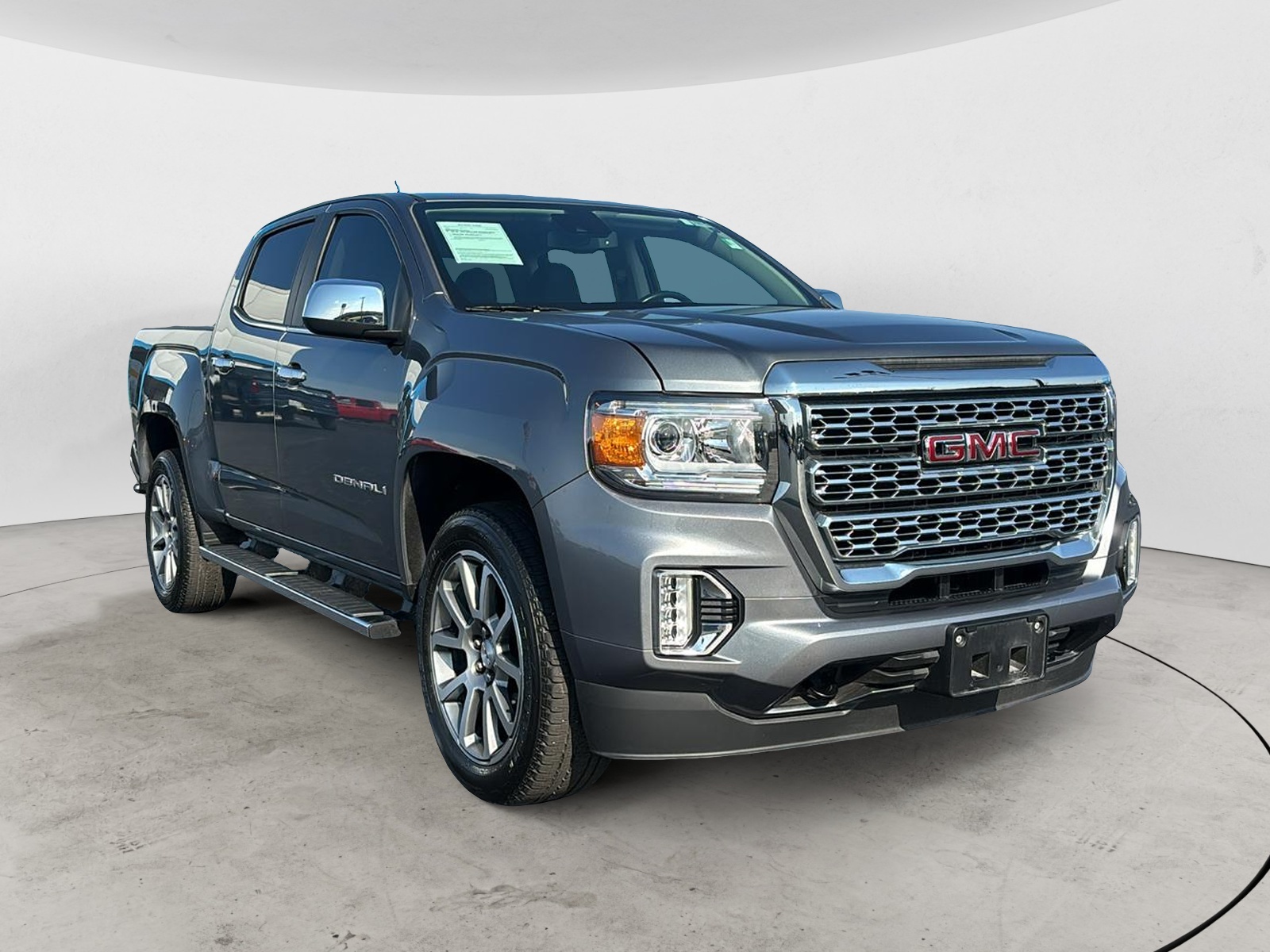 2022 GMC Canyon Denali 1