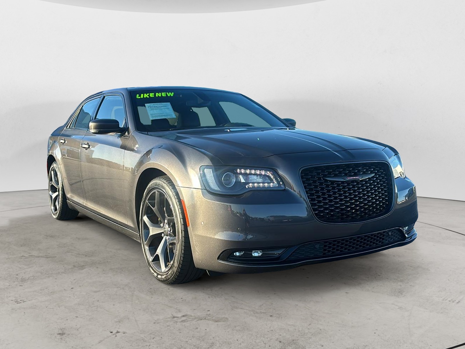 2023 Chrysler 300 S 1