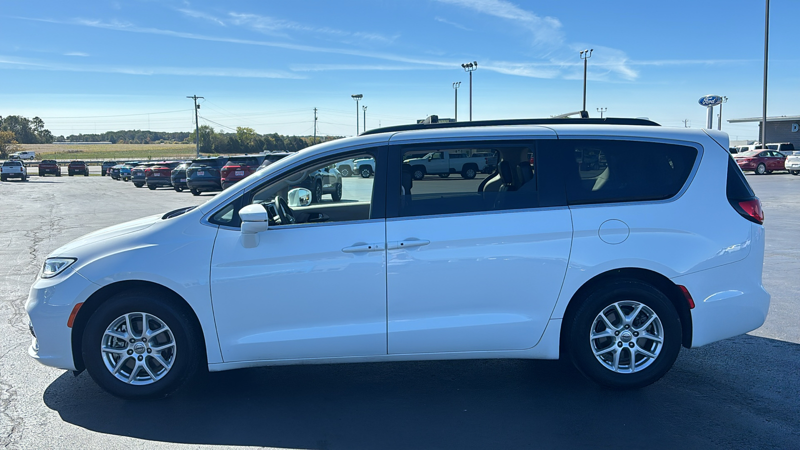 2022 Chrysler Pacifica Touring L 4