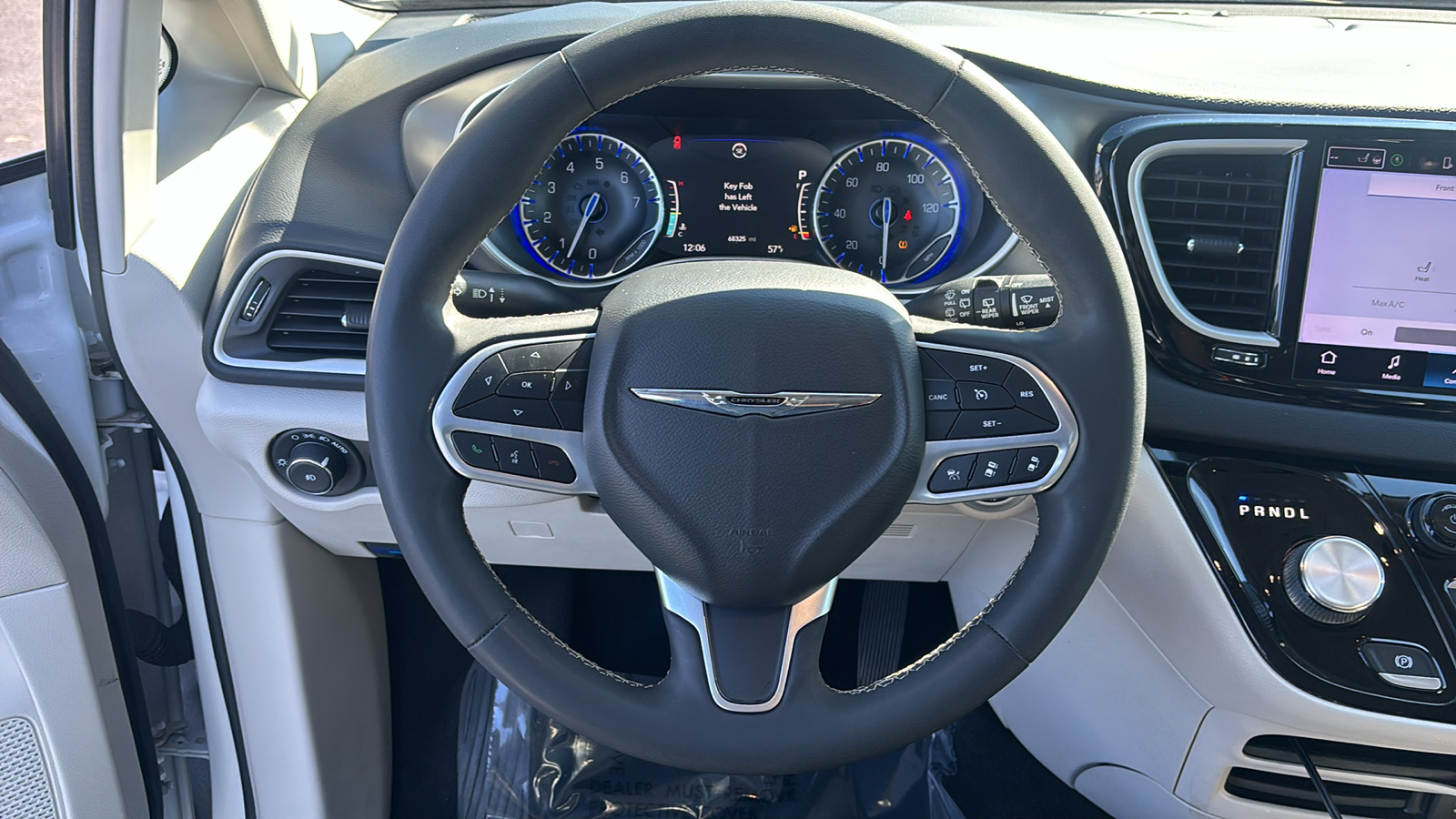 2022 Chrysler Pacifica Touring L 16