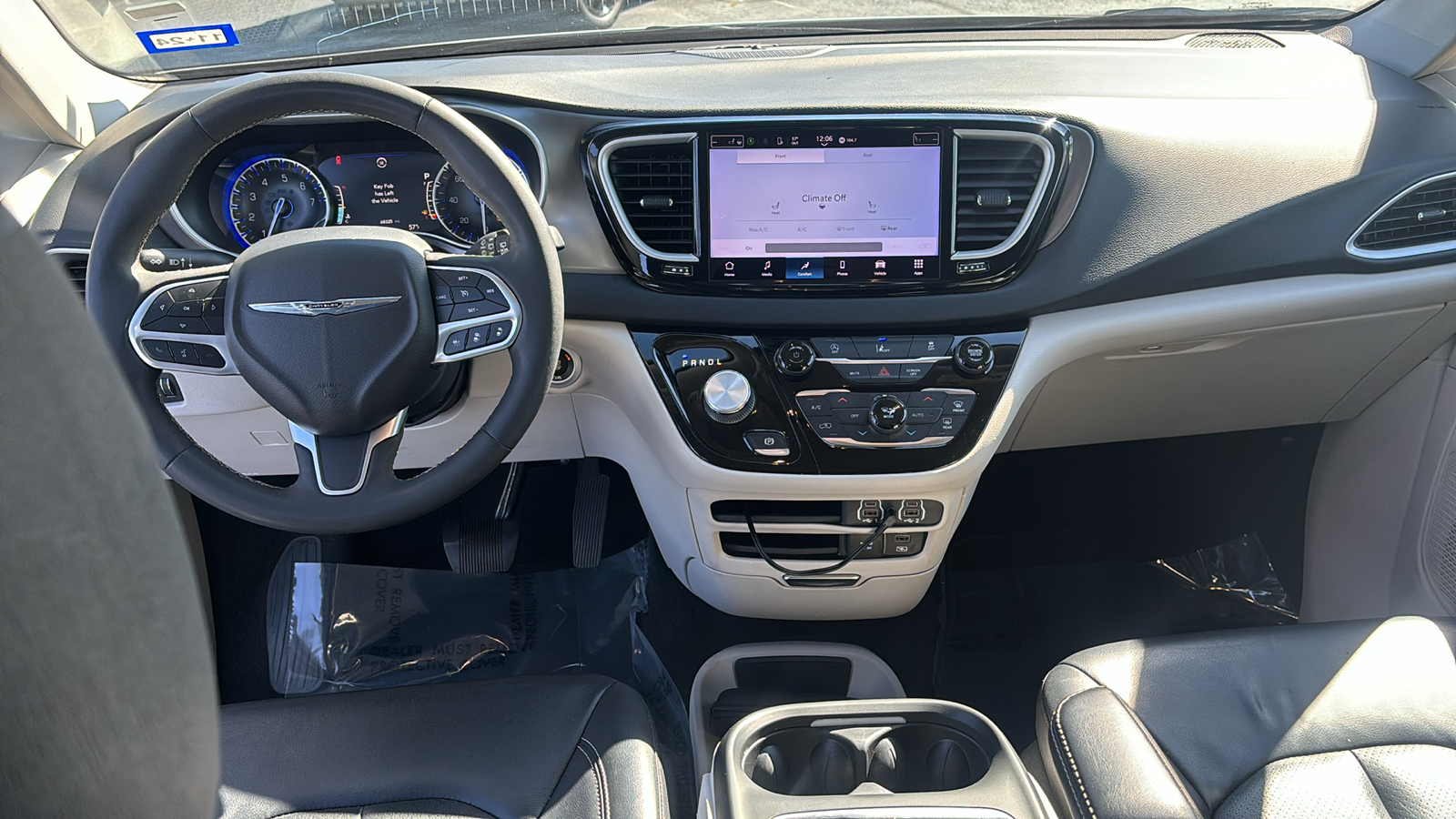 2022 Chrysler Pacifica Touring L 17