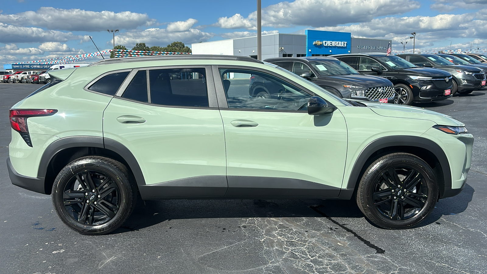 2025 Chevrolet Trax ACTIV 8