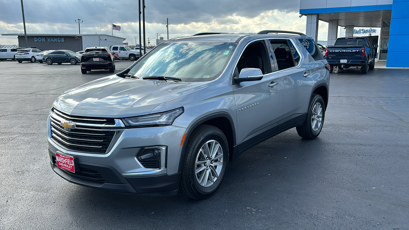 2023 Chevrolet Traverse LT 3