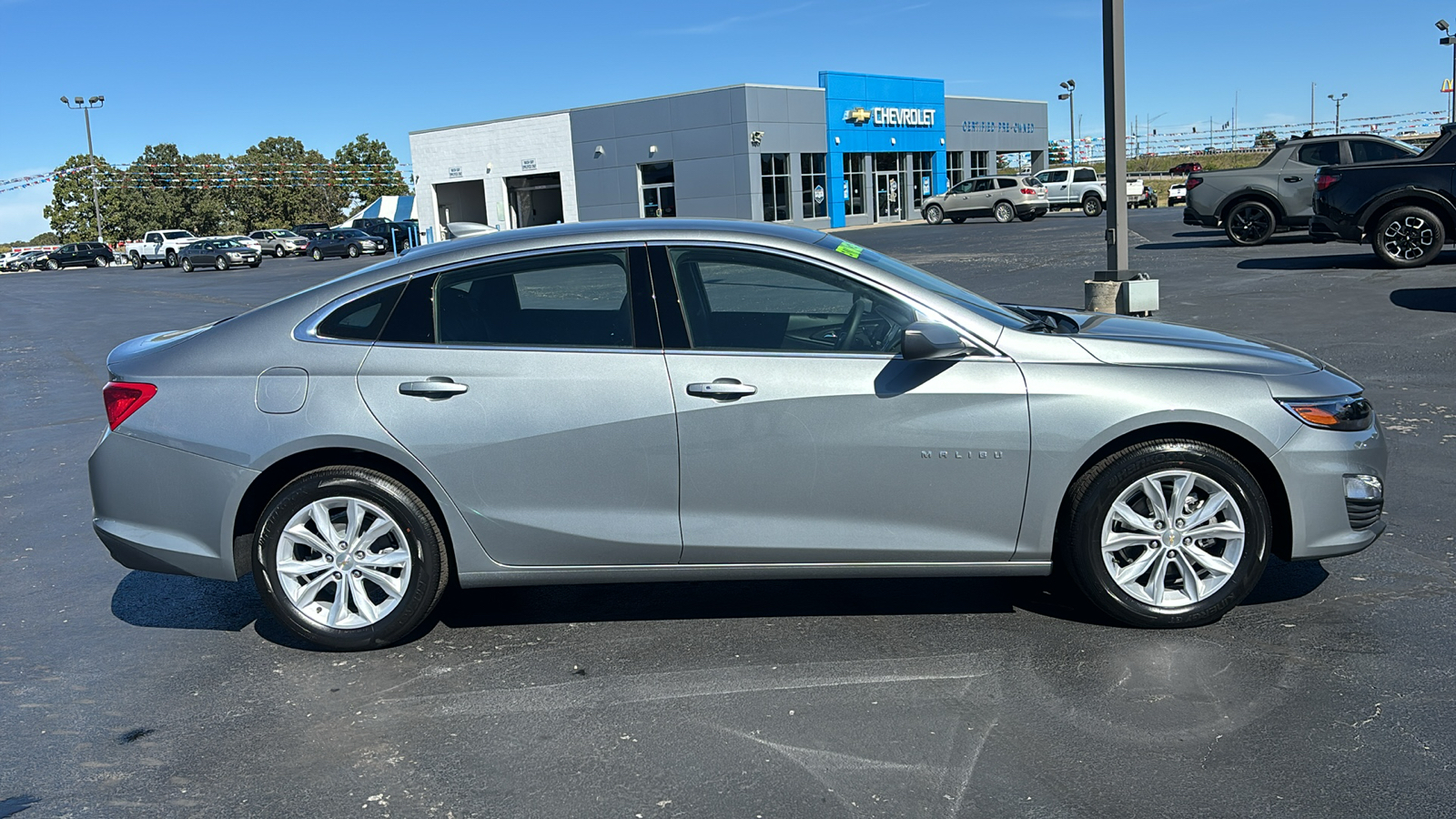 2024 Chevrolet Malibu LT 8