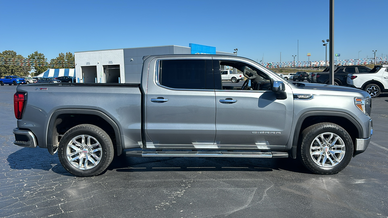 2021 GMC Sierra 1500 SLT 8