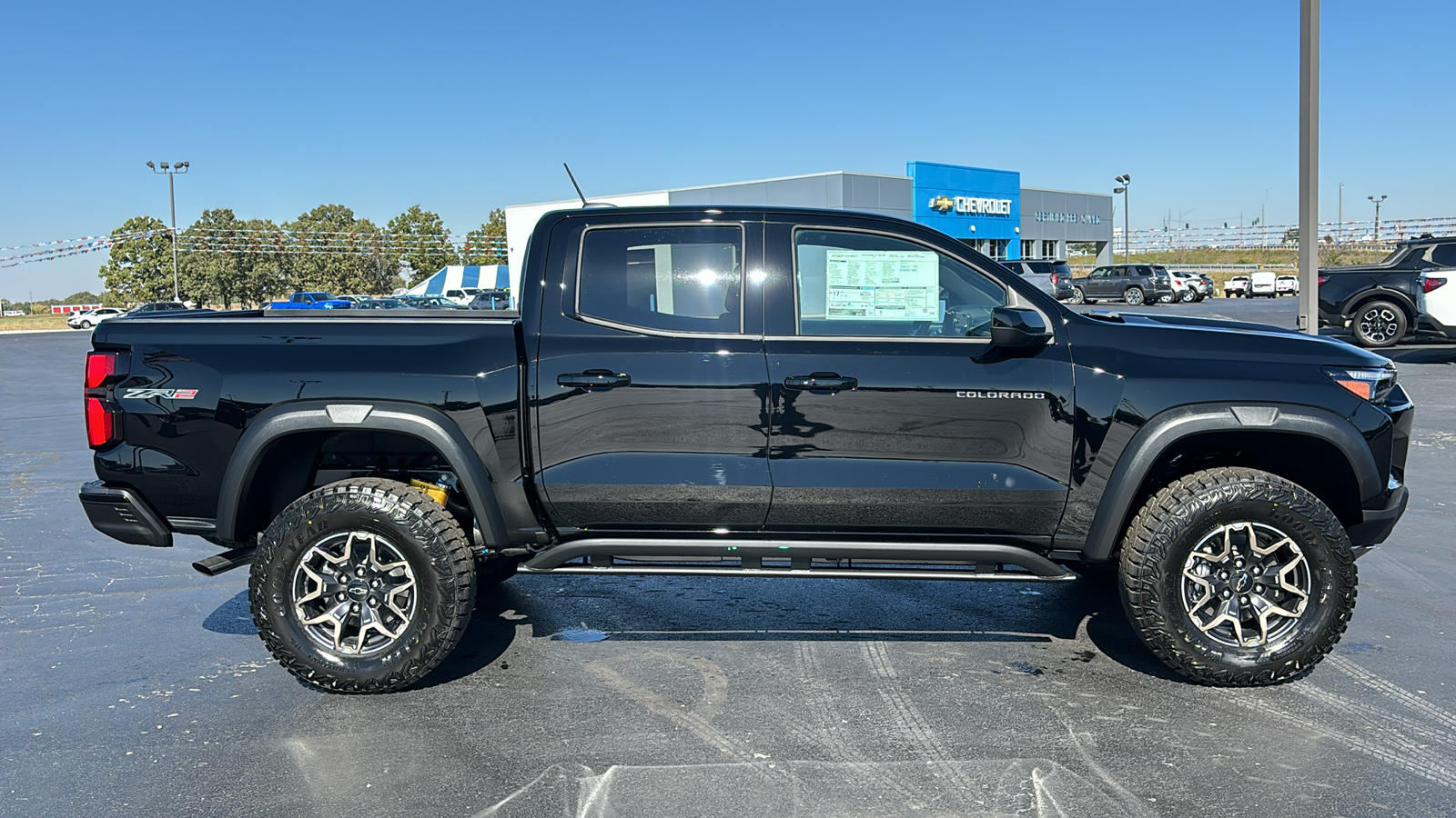 2024 Chevrolet Colorado ZR2 8