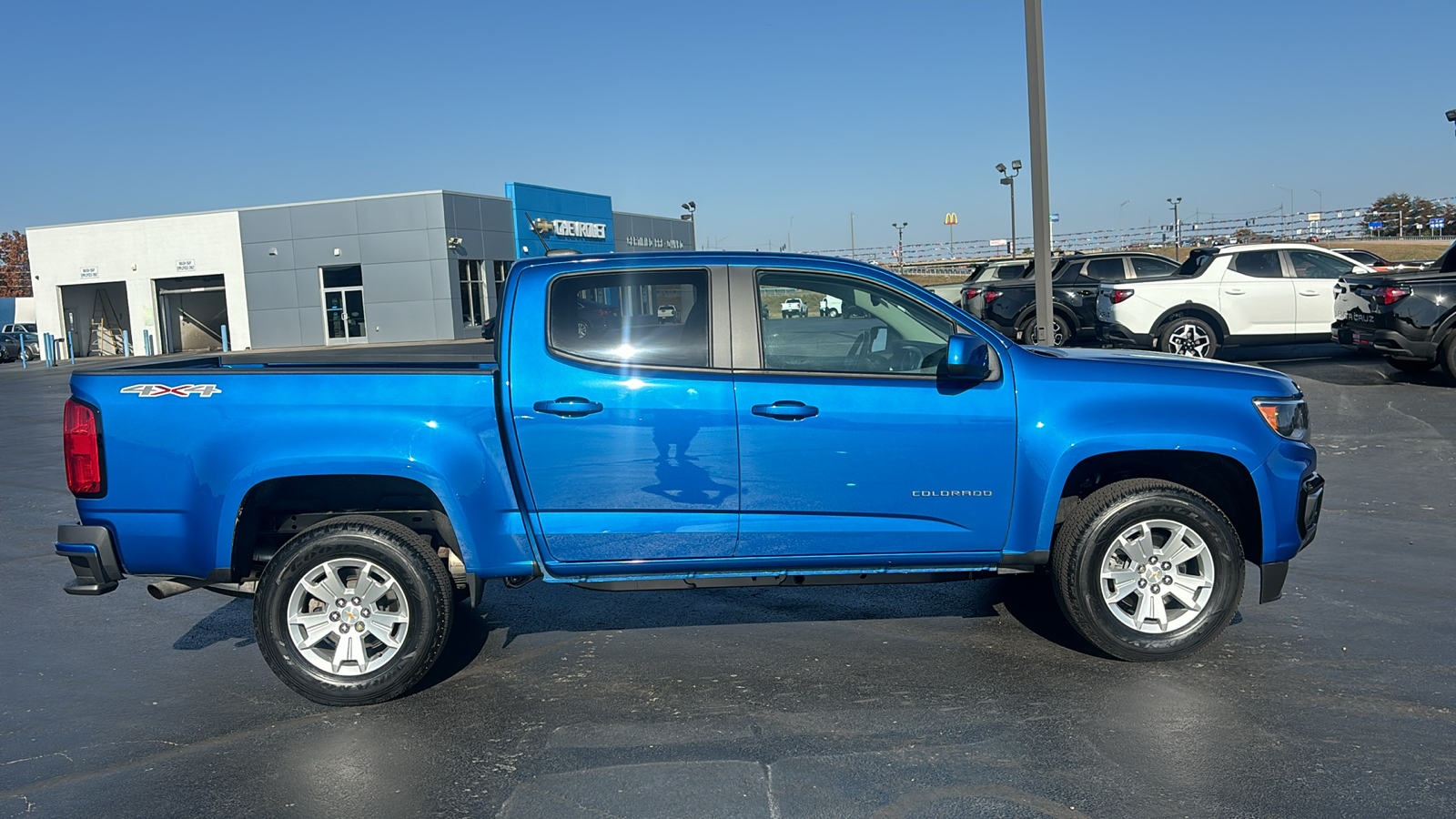 2022 Chevrolet Colorado LT 8