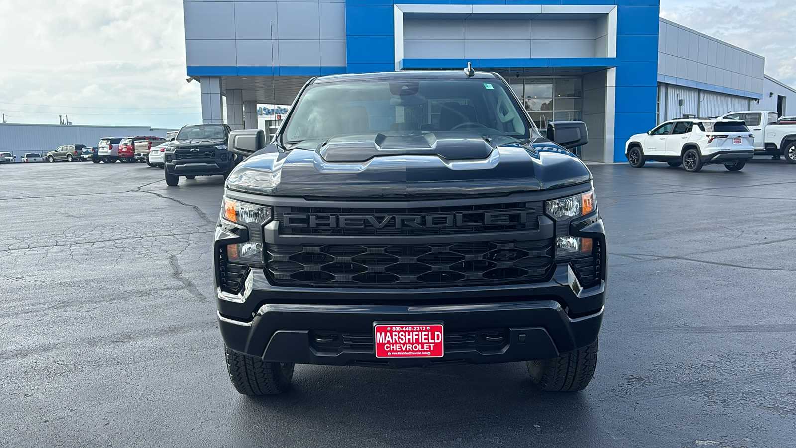 2025 Chevrolet Silverado 1500 Custom Trail Boss 2