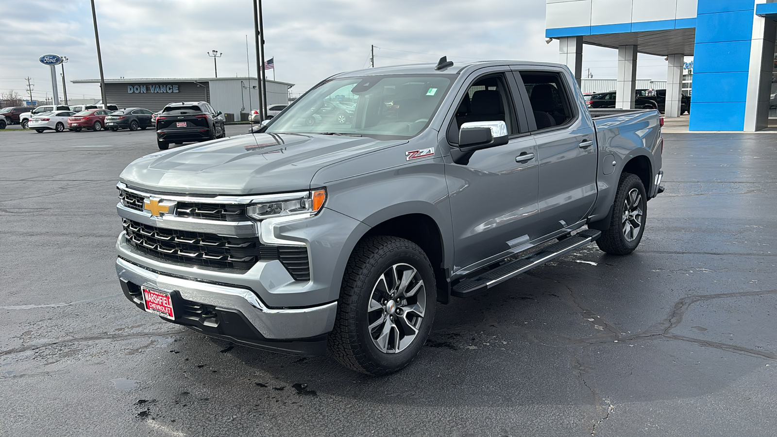 2025 Chevrolet Silverado 1500 LT 3