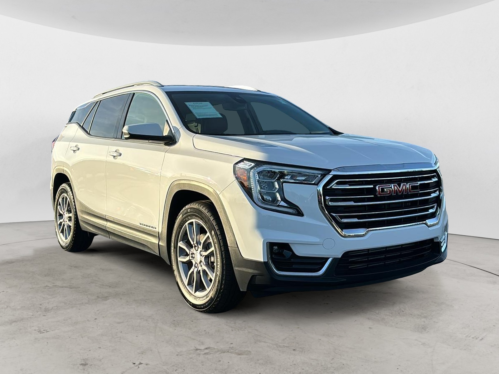 2024 GMC Terrain SLT 1