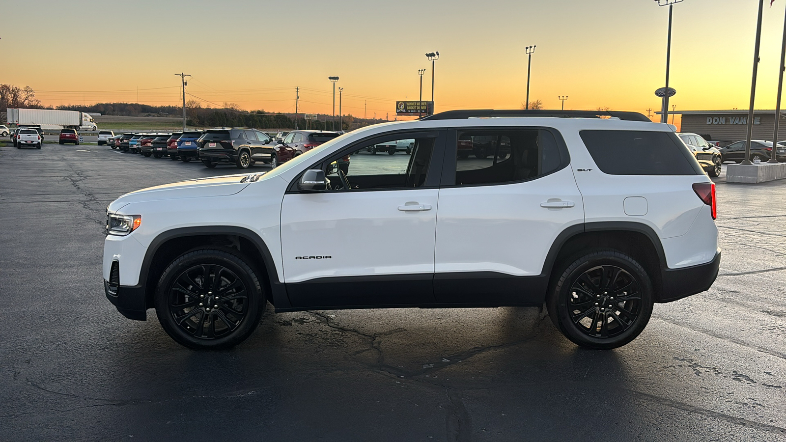 2023 GMC Acadia SLT 4