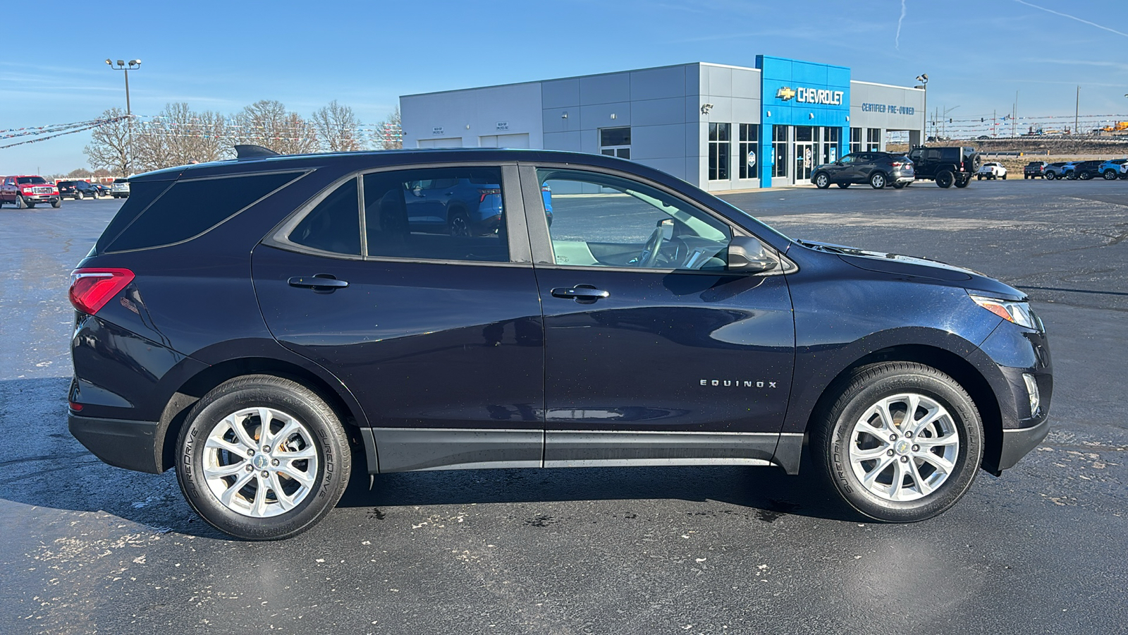 2020 Chevrolet Equinox LS 8