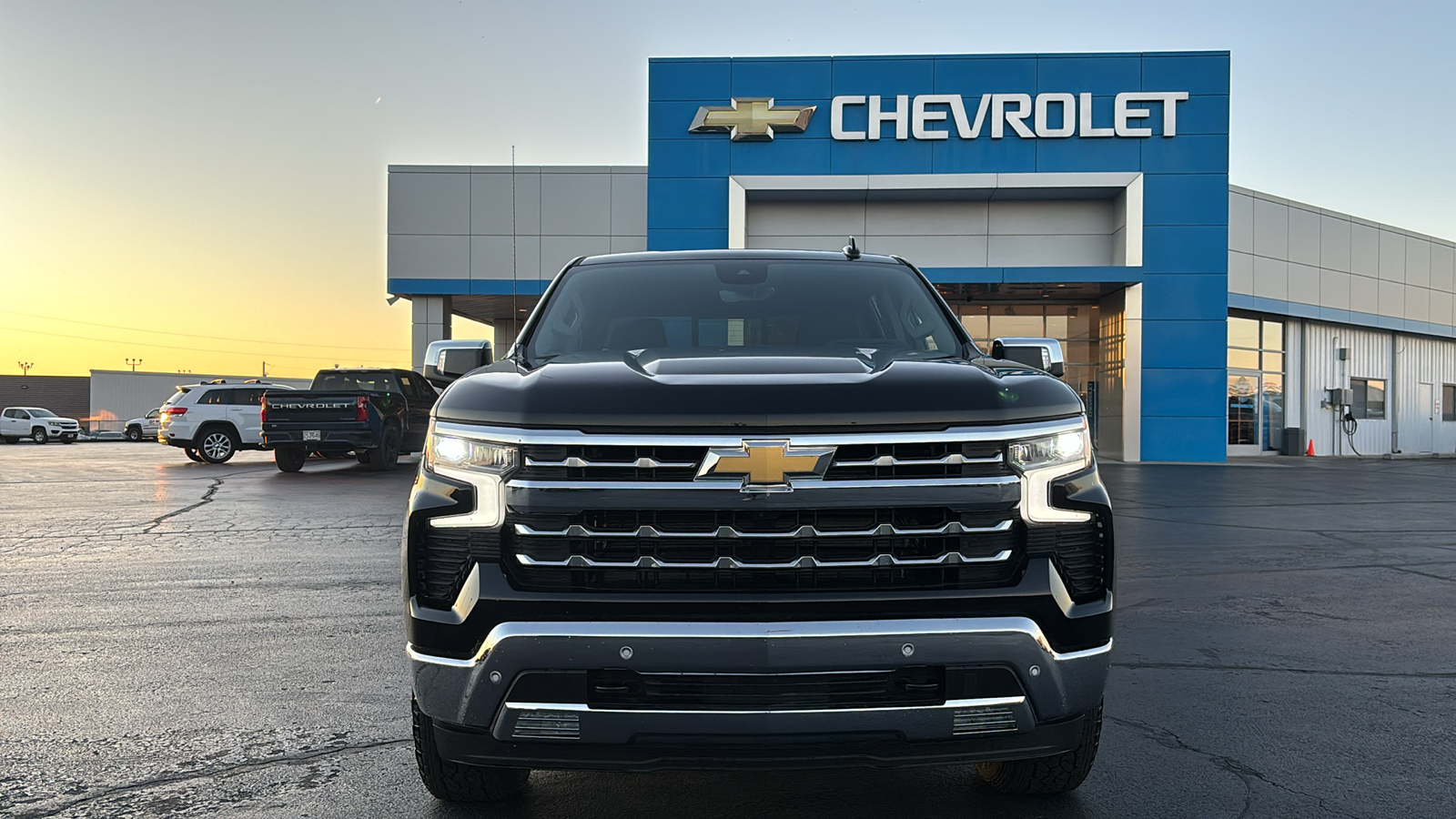 2024 Chevrolet Silverado 1500 LTZ 2