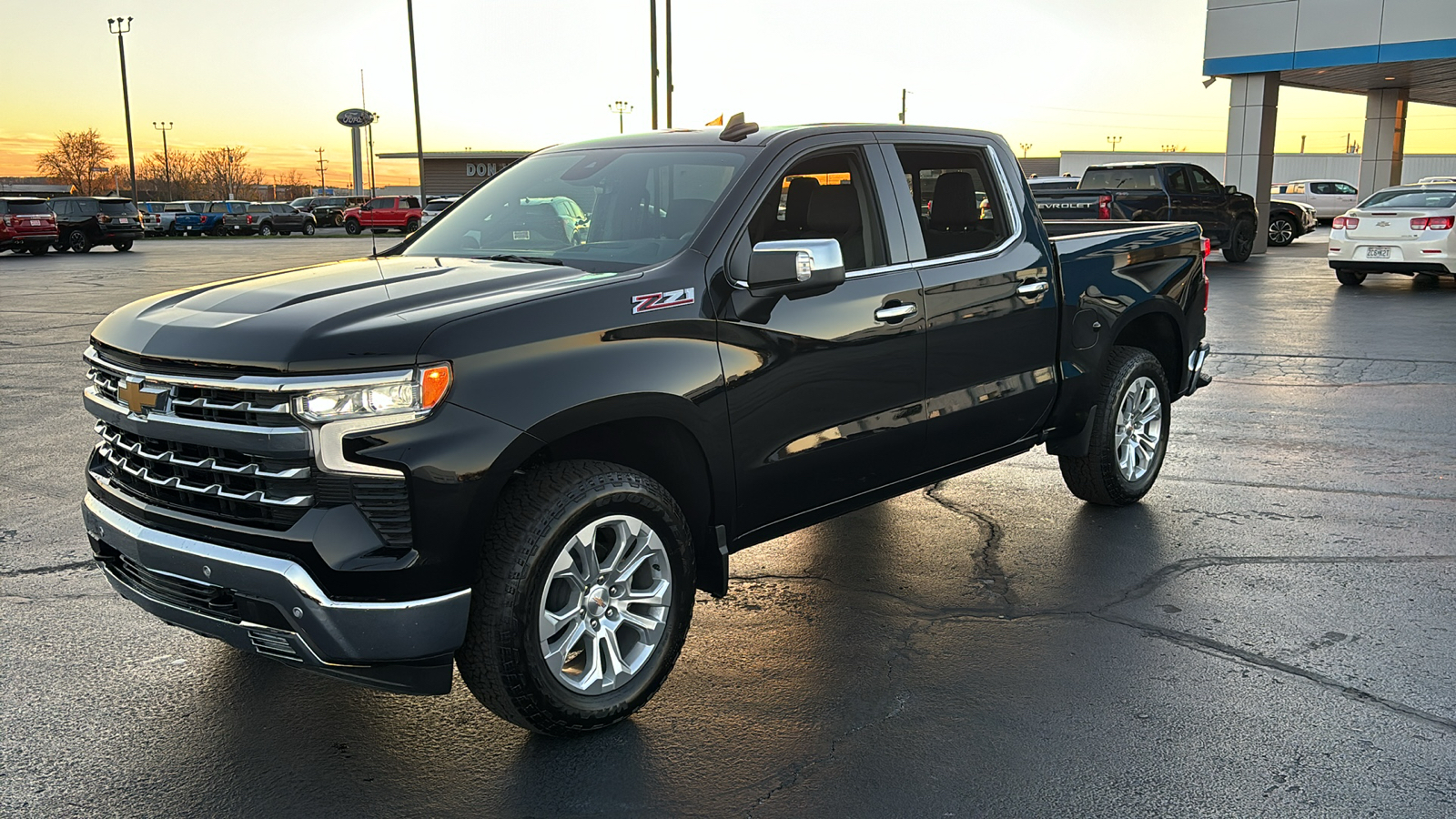 2024 Chevrolet Silverado 1500 LTZ 3