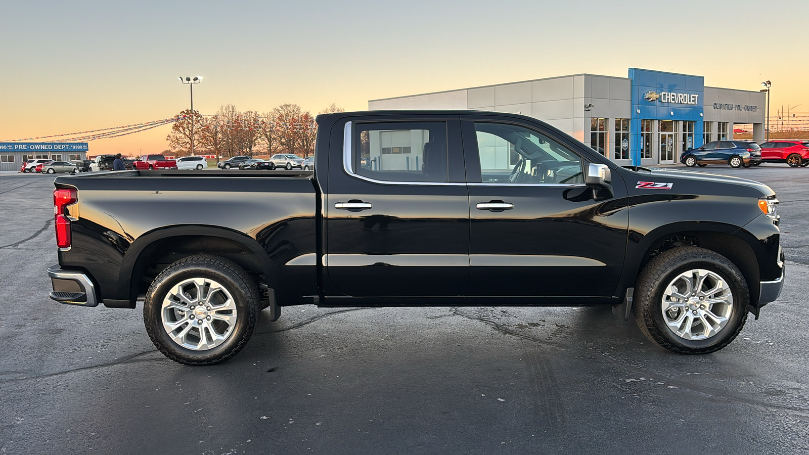 2024 Chevrolet Silverado 1500 LTZ 8