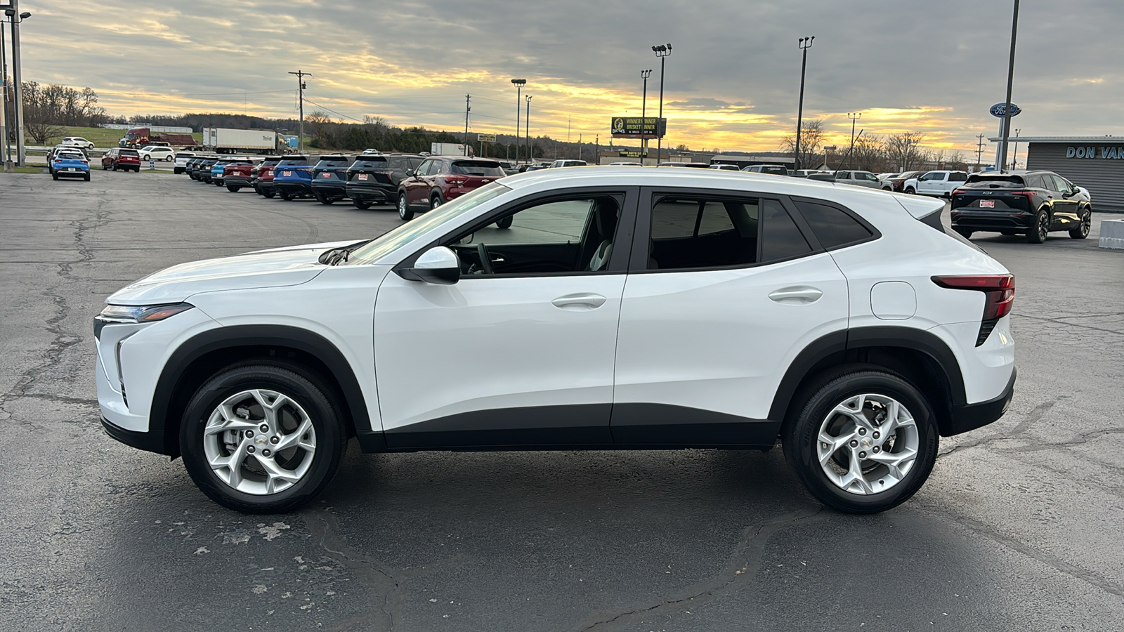 2024 Chevrolet Trax LS 4