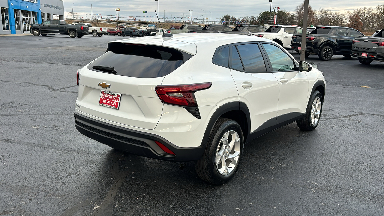 2024 Chevrolet Trax LS 7