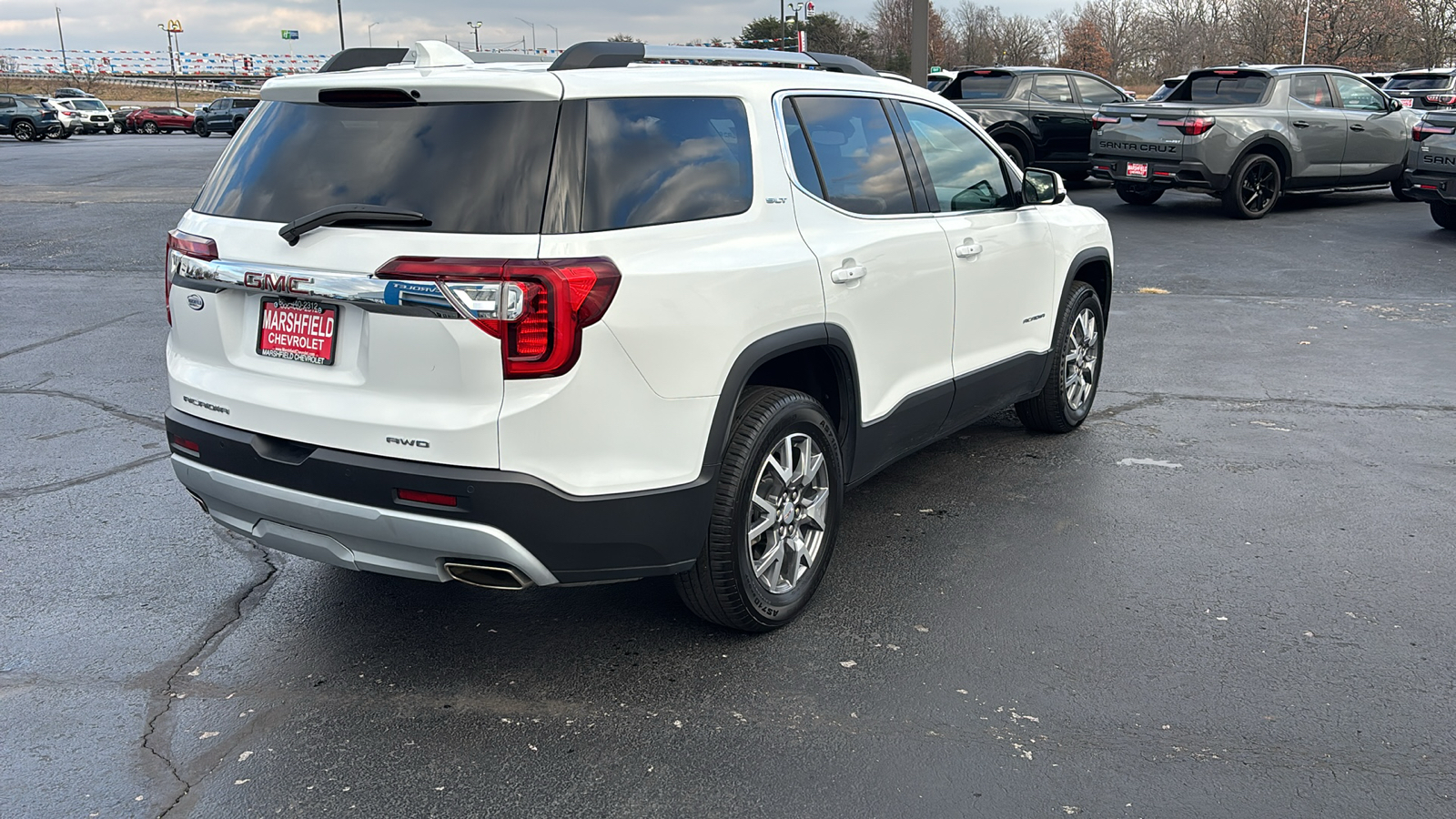 2023 GMC Acadia SLT 7