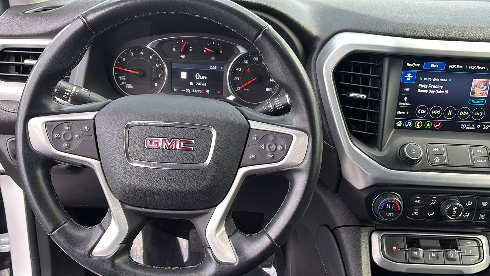 2023 GMC Acadia SLT 13