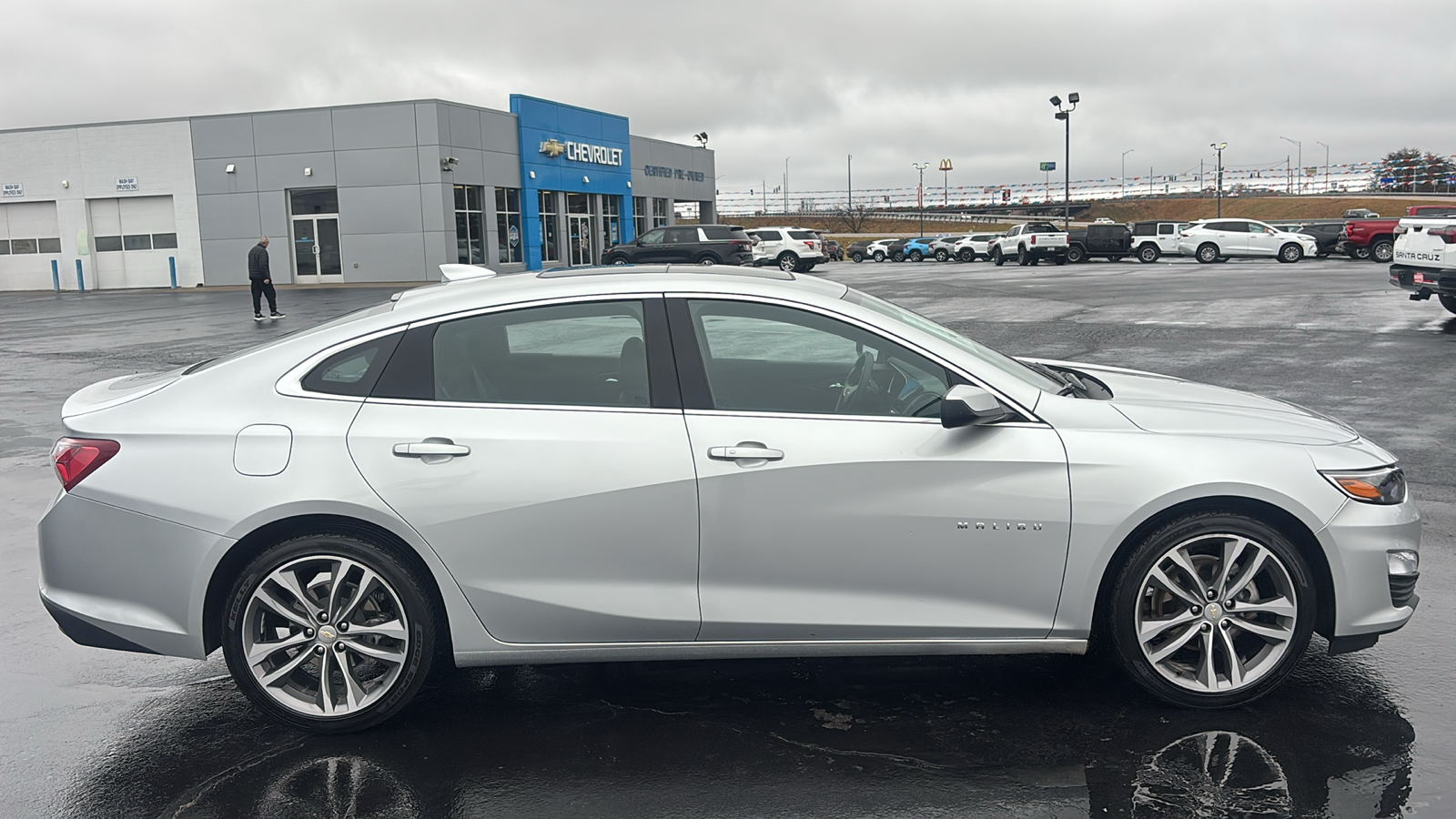 2022 Chevrolet Malibu LT 8