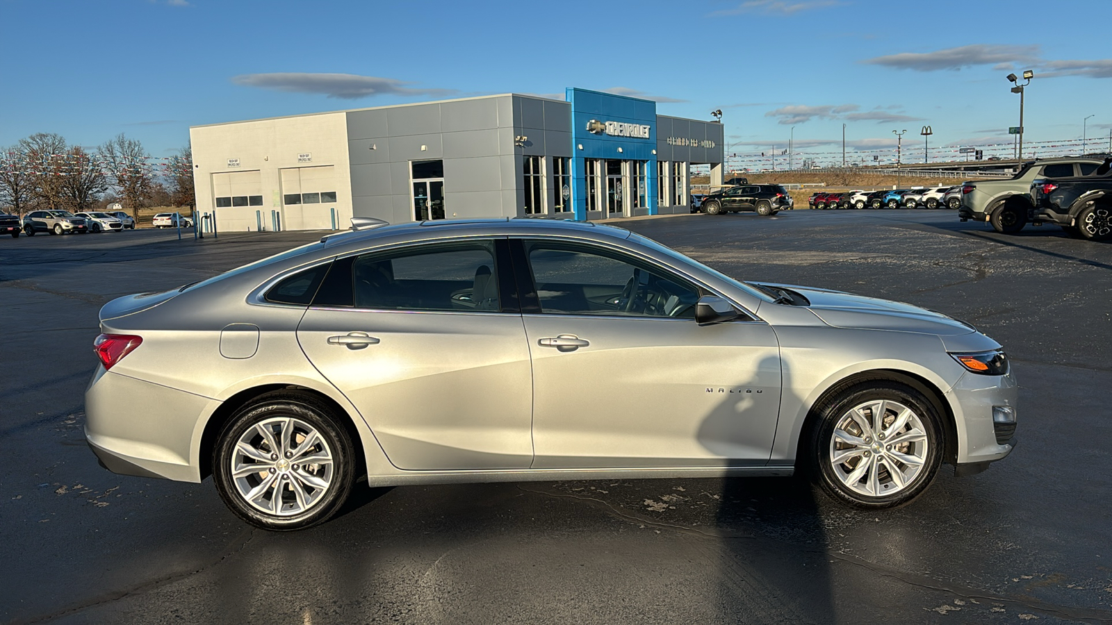 2022 Chevrolet Malibu LT 8