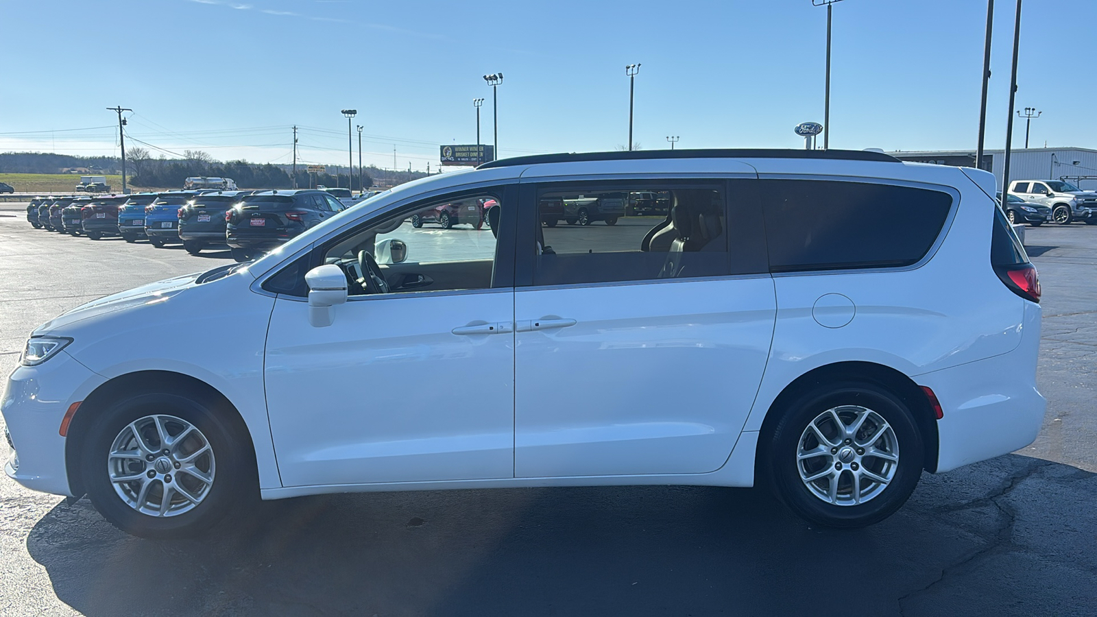 2022 Chrysler Pacifica Touring L 4