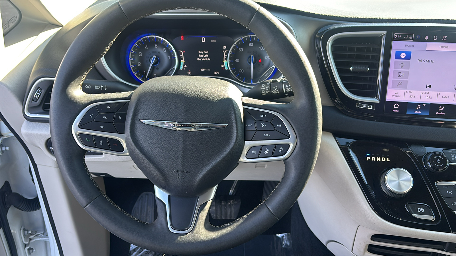 2022 Chrysler Pacifica Touring L 14