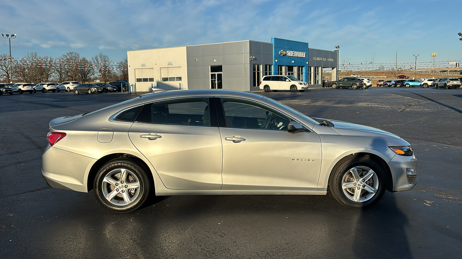 2022 Chevrolet Malibu LT 8