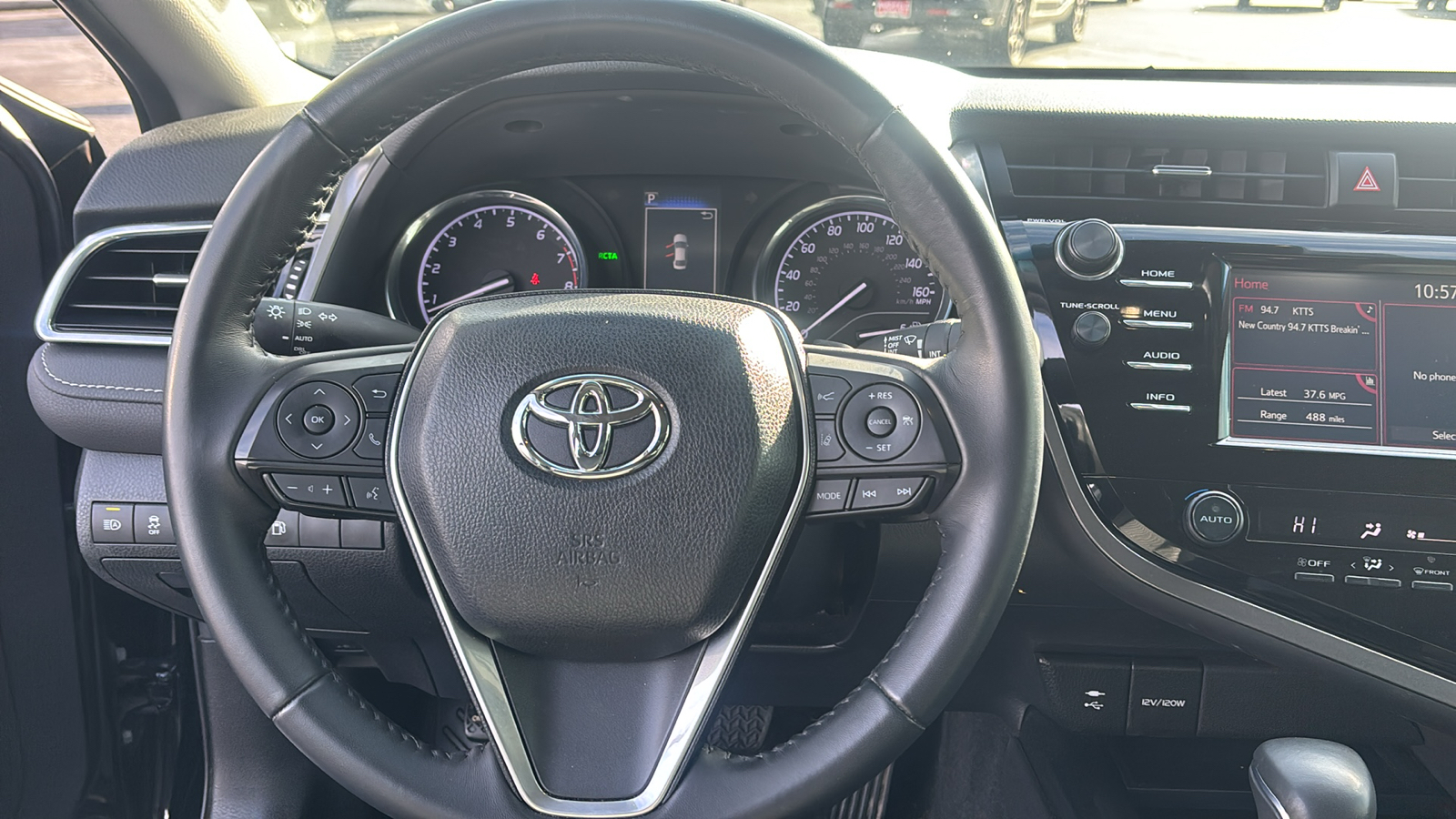 2018 Toyota Camry SE 12