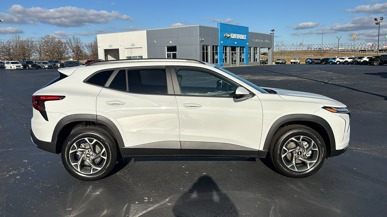 2025 Chevrolet Trax LT 8