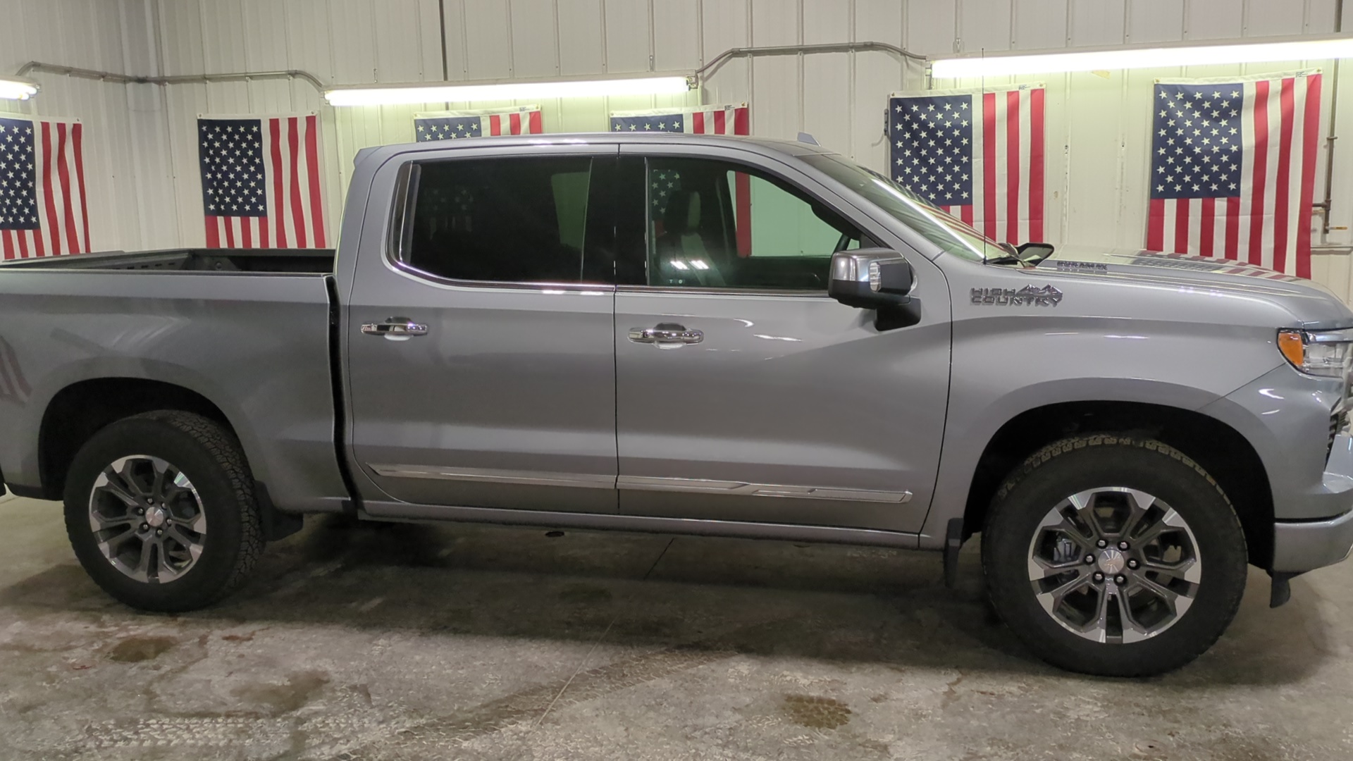 2023 Chevrolet Silverado 1500 High Country 2