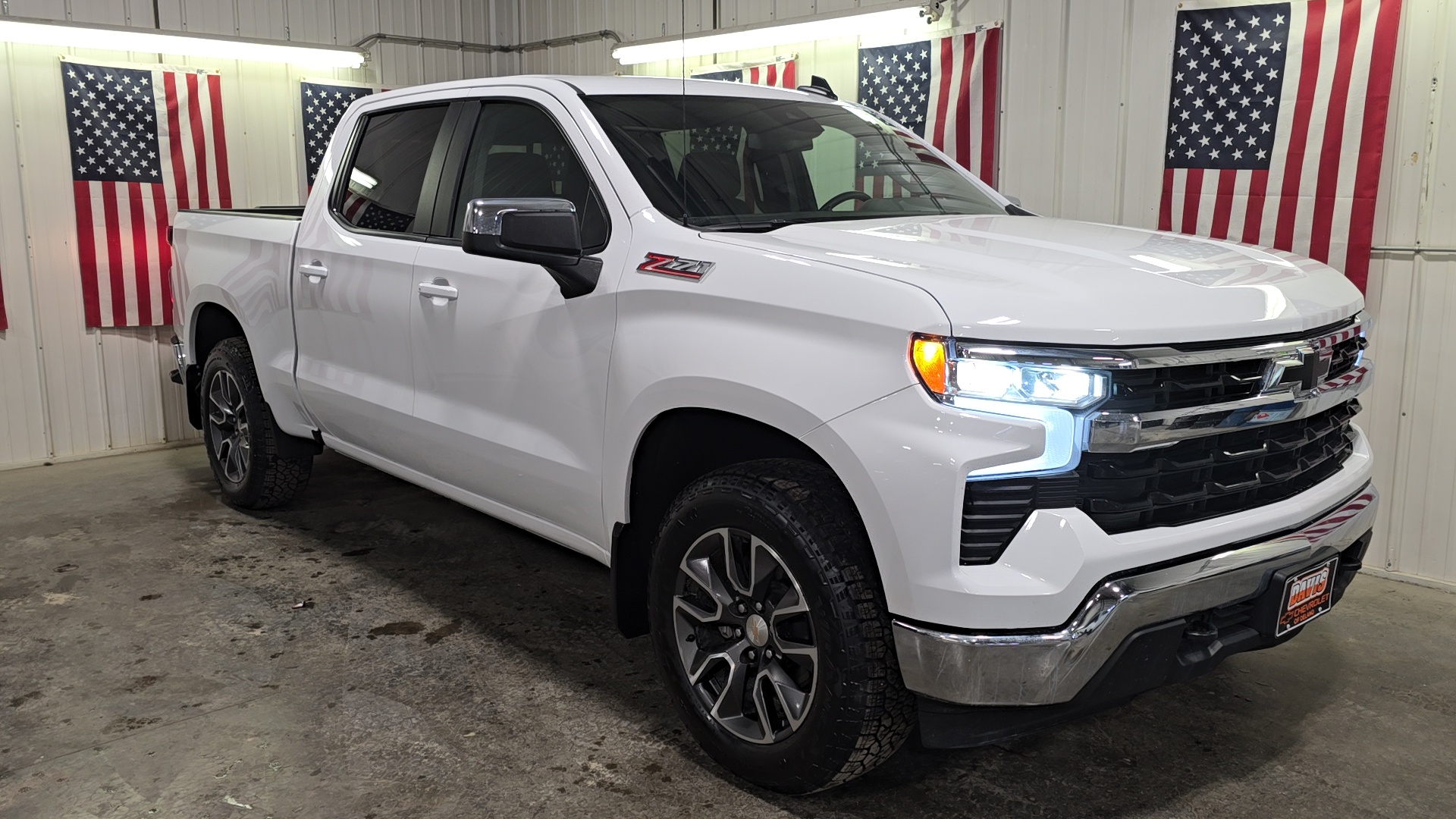 2024 Chevrolet Silverado 1500 LT 1