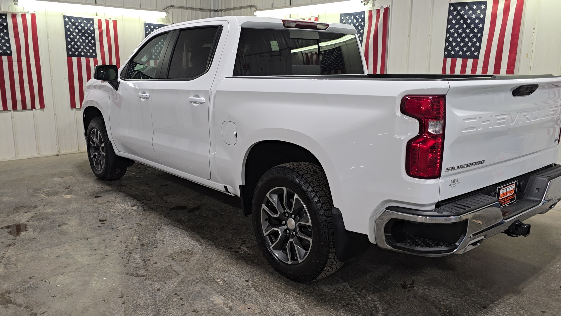 2024 Chevrolet Silverado 1500 LT 2