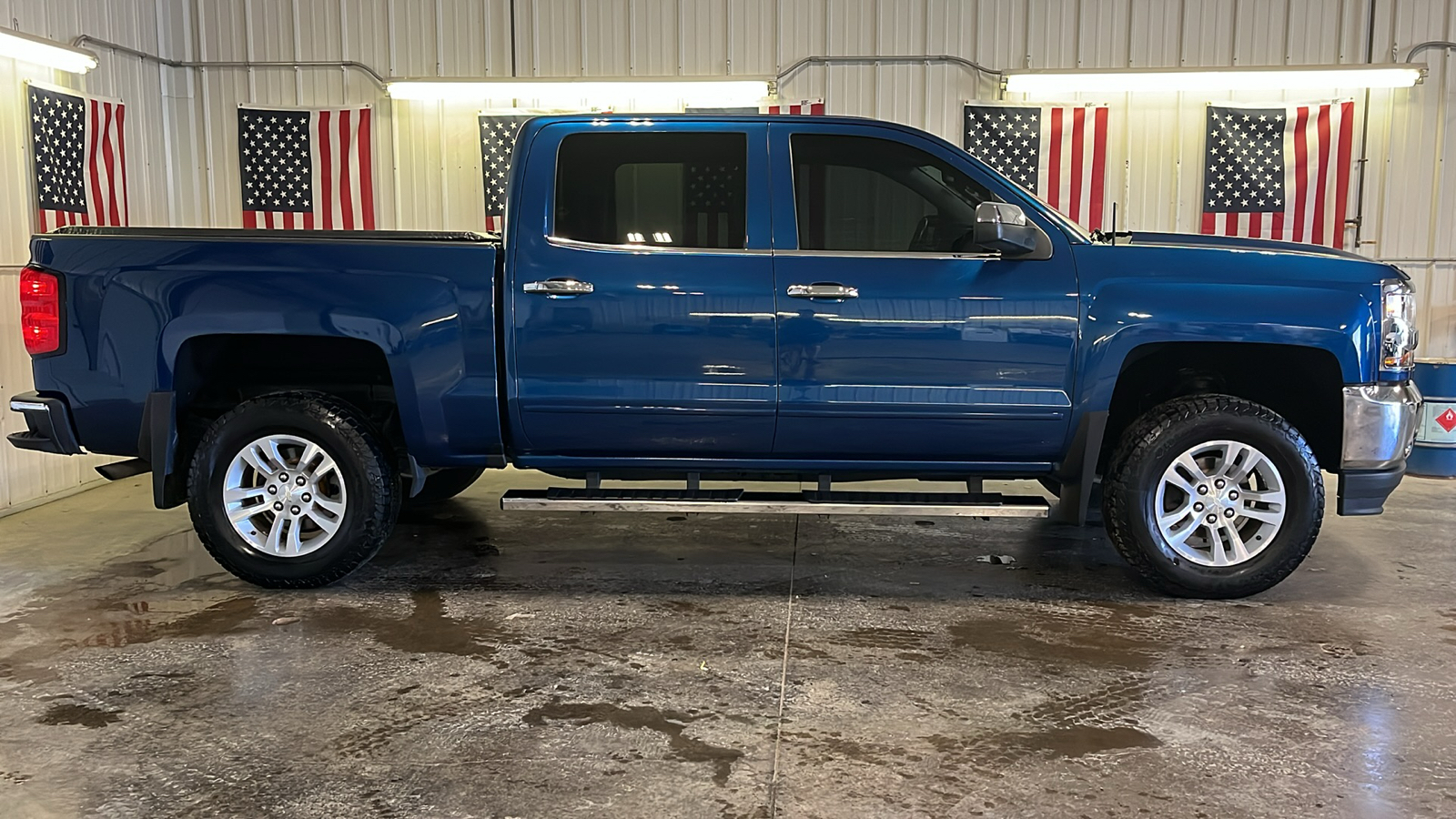 2018 Chevrolet Silverado 1500 LT 2