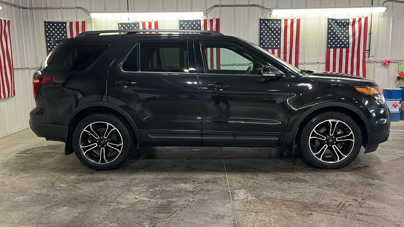 2015 Ford Explorer Sport 2