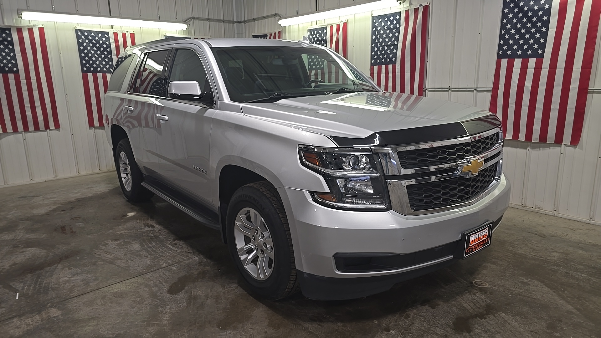 2018 Chevrolet Tahoe LS 1