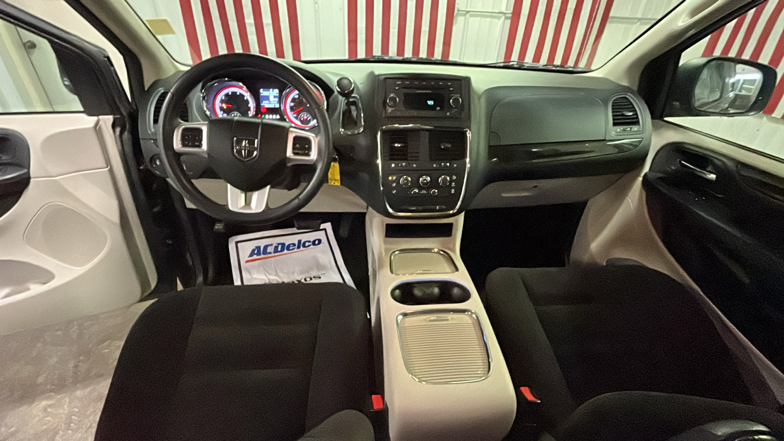 2016 Dodge Grand Caravan SXT 10