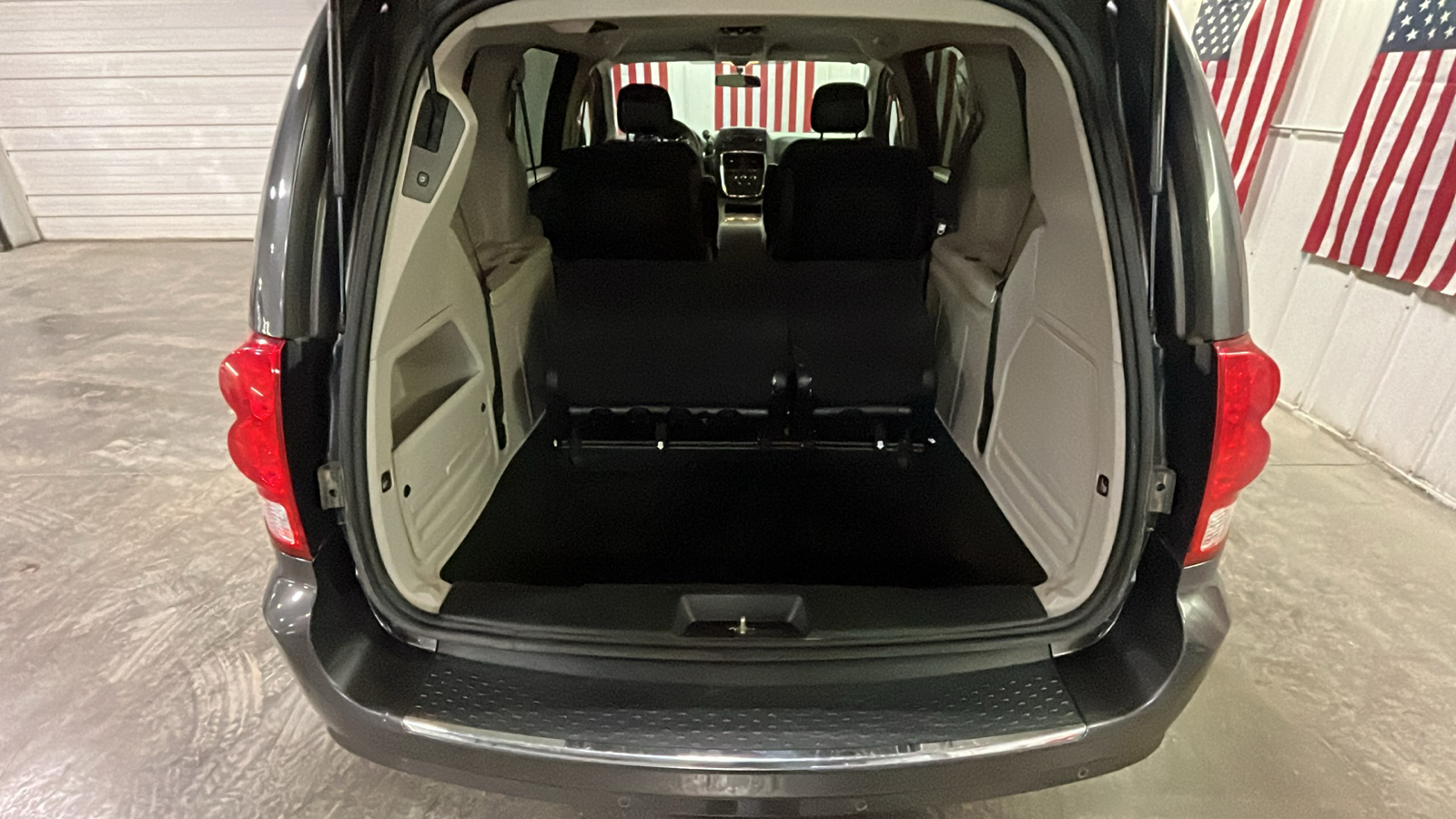 2016 Dodge Grand Caravan SXT 17